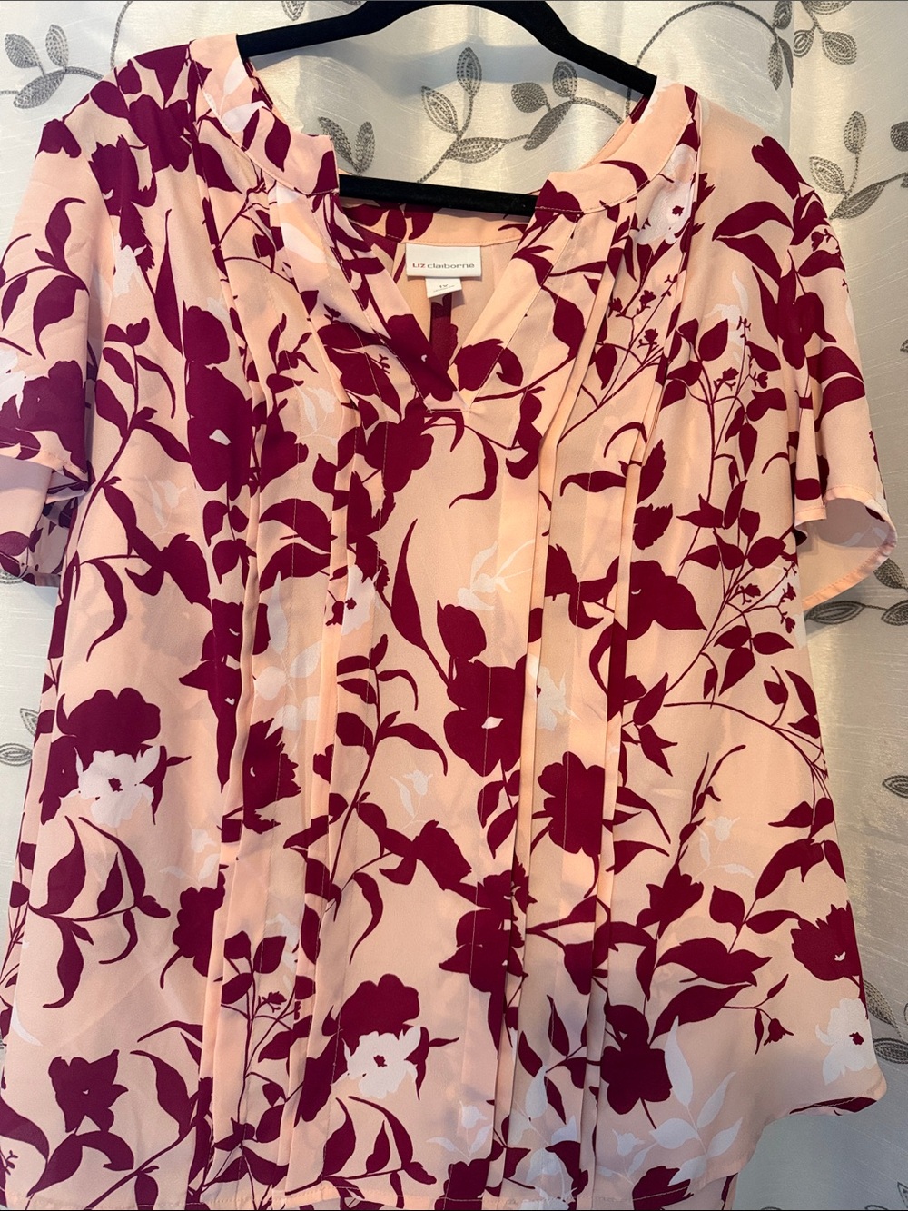 Liz Claiborne Pink Floral V-Neck Blouse with Burgundy Print